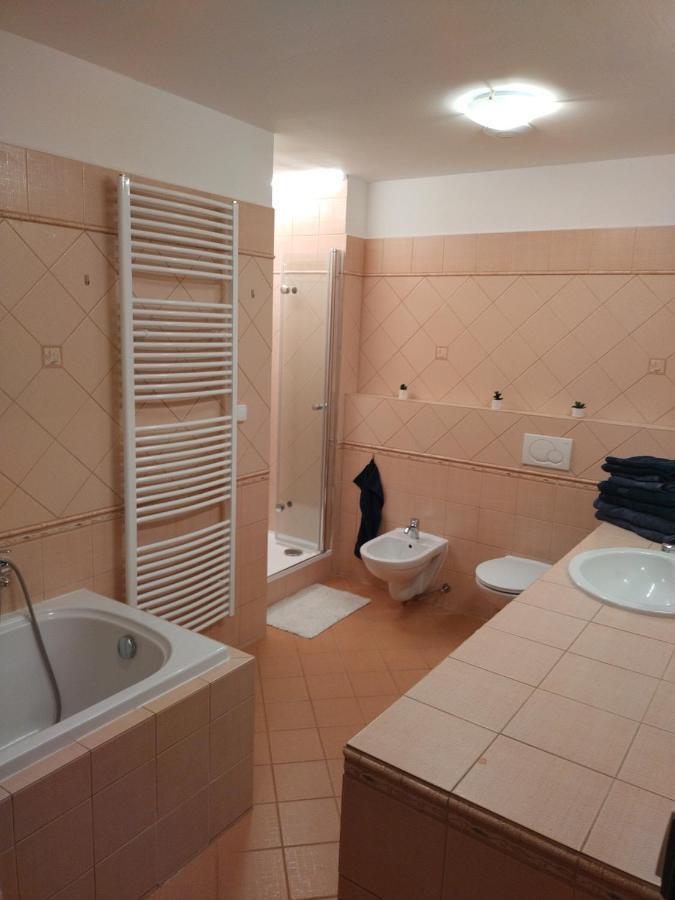 Apartman U Kostela بيتس بود سنيزكو المظهر الخارجي الصورة